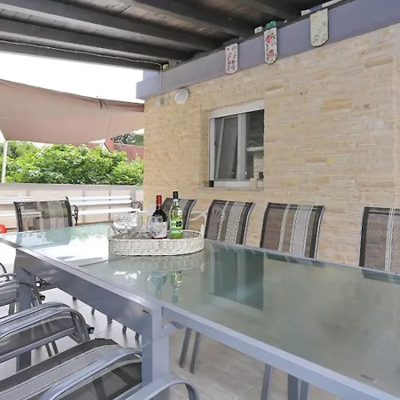 Jozo Apartment