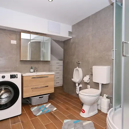 Jozo Apartment