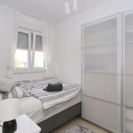 Jozo Apartment