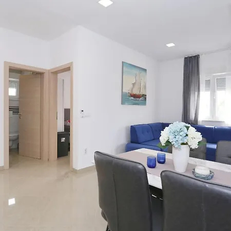 Jozo Apartman Nin