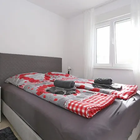 Jozo Apartman Nin