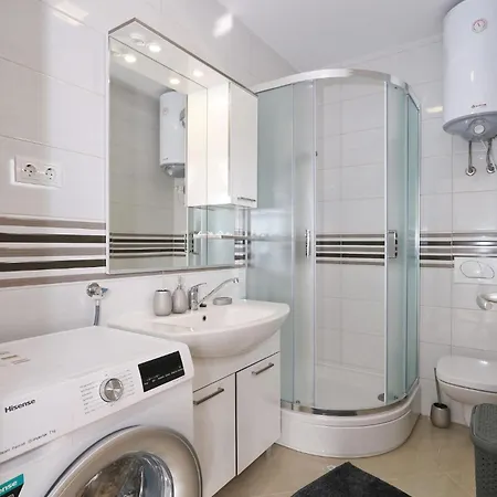 Jozo Apartman Nin